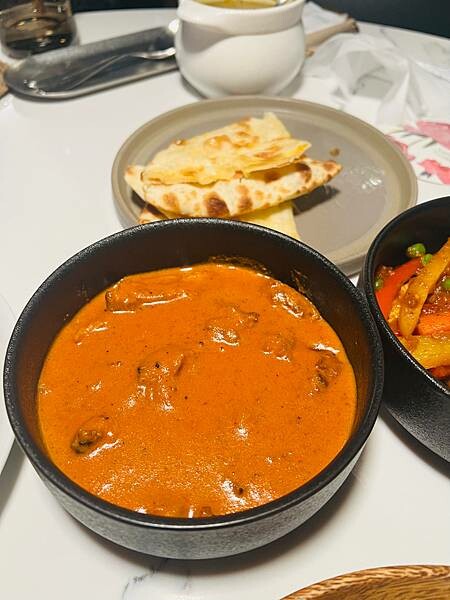 台北東區新開幕的創新印度料理餐廳介紹：夏花餐室Summer 