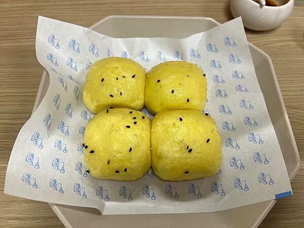 台北捷運東門站半日散策:午餐 古典玫瑰、閒逛來好Lai Hao、下午茶 白水豆花、宇宙生煎、台北清真寺