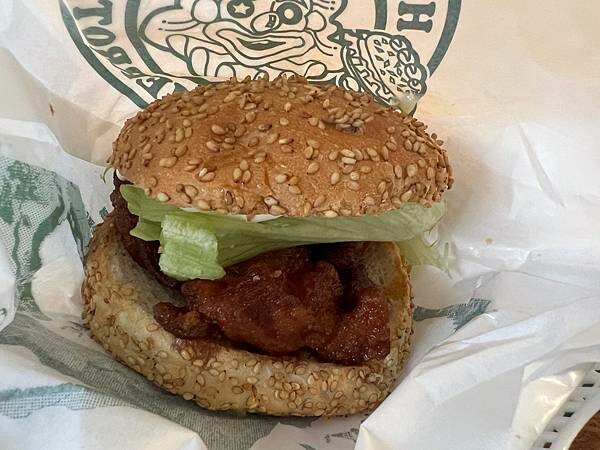 2023年北海道函館五稜郭櫻花季:熱情的盛開。推薦日本好吃的