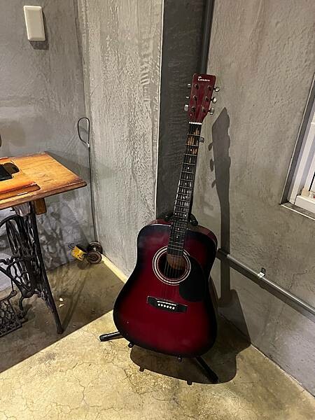 松山機場✈️台東市。入住近台東火車站工業風格十足的実舍Gen