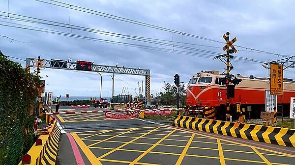 太麻里金崙一日遊:金崙小鎮慢走。LiKa咖啡廳早午餐、太麻里