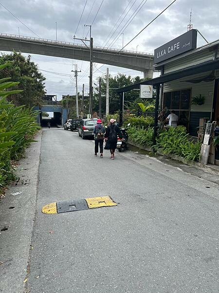 太麻里金崙一日遊:金崙小鎮慢走。LiKa咖啡廳早午餐、太麻里