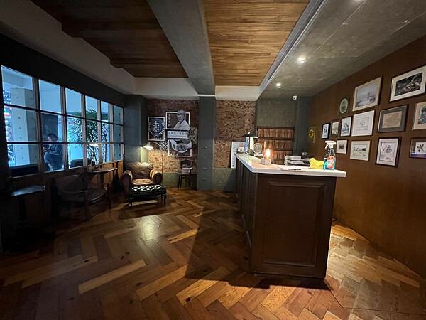 台南市中西區文青特色旅宿：古根嚼旅 roots chew i