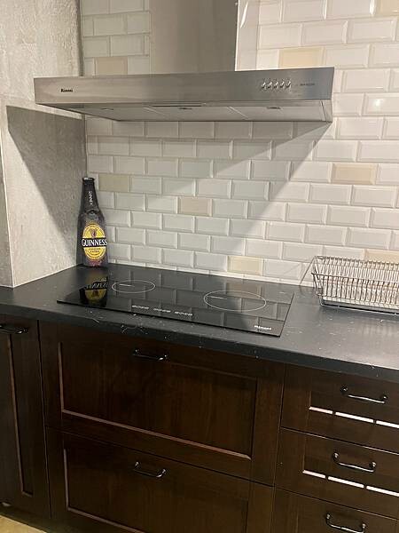 松山機場✈️台東市。入住近台東火車站工業風格十足的実舍Gen