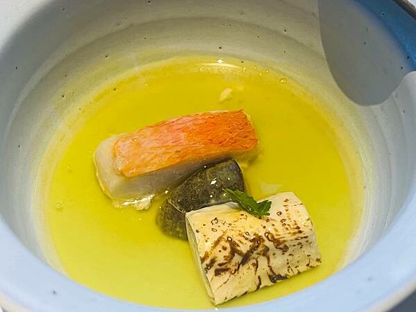 四季如畫的北海道白老町。波羅多湖畔旁的「星野。界 波羅多渡假