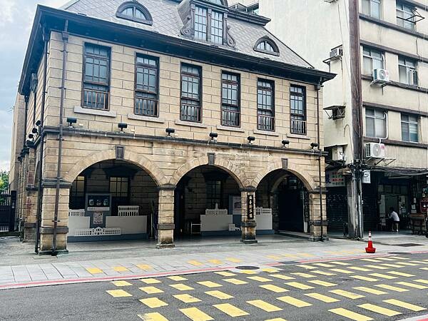 台北北門承恩門。撫臺洋樓石頭厝市定古蹟