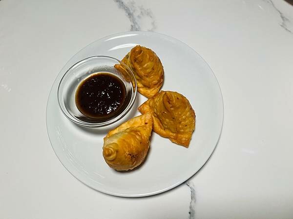 台北東區新開幕的創新印度料理餐廳介紹：夏花餐室Summer 