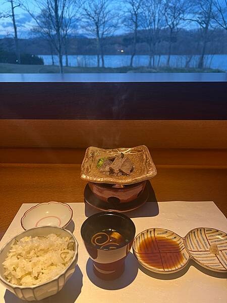 四季如畫的北海道白老町。波羅多湖畔旁的「星野。界 波羅多渡假