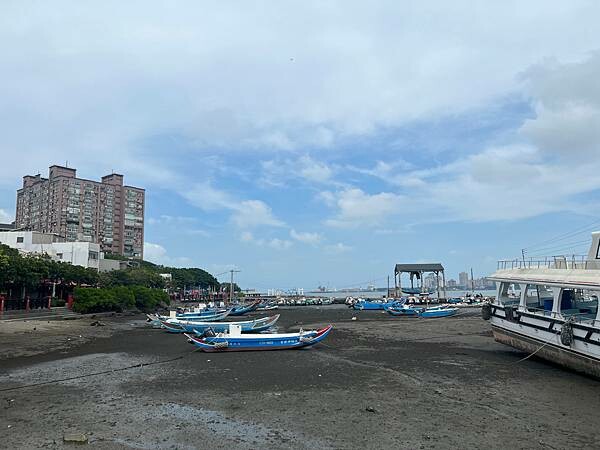 新北市八里一日遊：2023年八里神化沙雕藝術展。挖子尾自然保