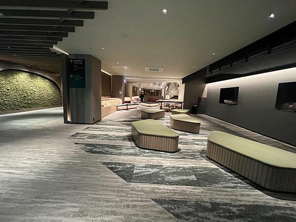 星野奧入瀨溫泉渡假飯店（附交通方式）。在自然生態的溪流邊渡過