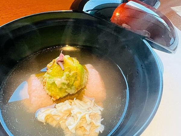 四季如畫的北海道白老町。波羅多湖畔旁的「星野。界 波羅多渡假