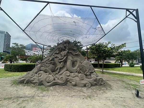 新北市八里一日遊：2023年八里神化沙雕藝術展。挖子尾自然保