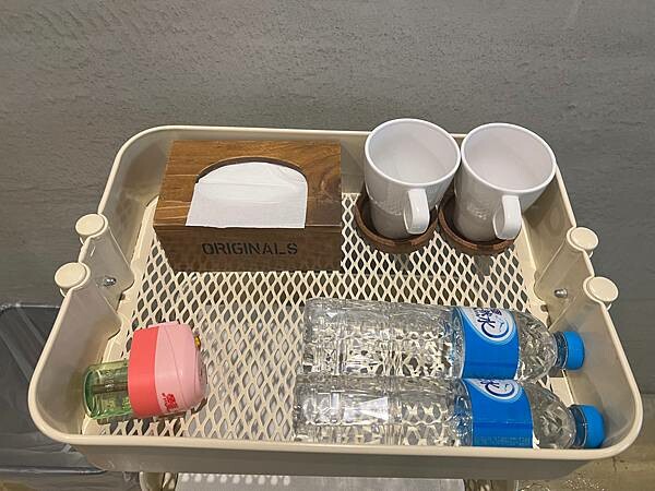 松山機場✈️台東市。入住近台東火車站工業風格十足的実舍Gen