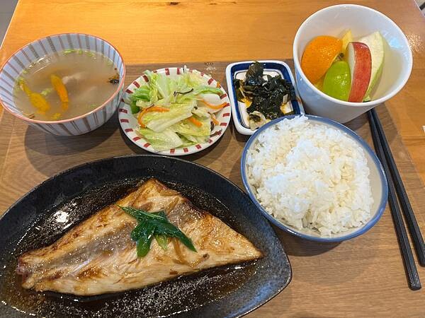 池上春季一日遊。伯朗大道一片片綠油油的稻田|台東嘉義宜蘭遊記