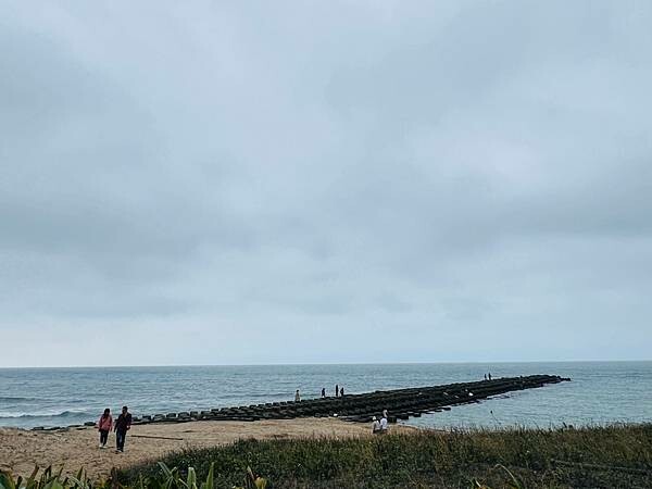 北海岸一日遊:跳石站、石門洞、午餐 Le Qua 公雞餐廳 北海岸一日遊:跳石站、石門洞、午餐 Le Qua 公雞餐廳