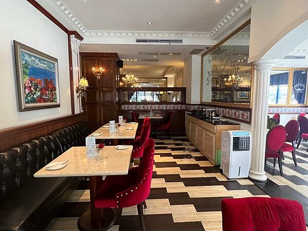 台北捷運東門站半日散策:午餐 古典玫瑰、閒逛來好Lai Hao、下午茶 白水豆花、宇宙生煎、台北清真寺