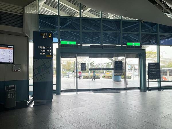 嘉義市步行路線：阿里山檜木的檜意森活村、藝術家王文志的森林之