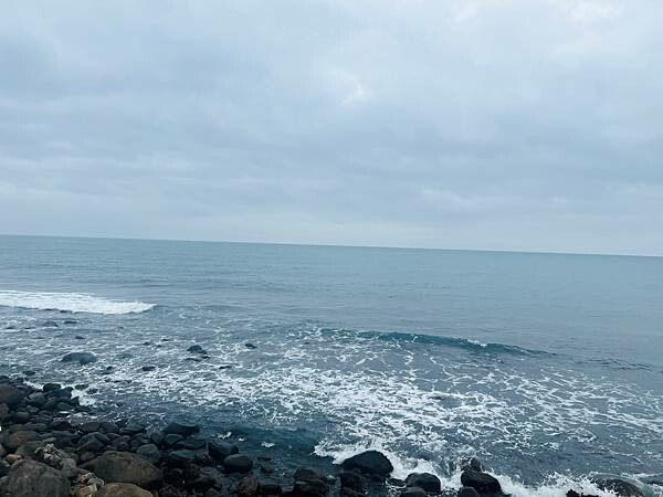 北海岸一日遊:跳石站、石門洞、午餐 Le Qua 公雞餐廳 北海岸一日遊:跳石站、石門洞、午餐 Le Qua 公雞餐廳
