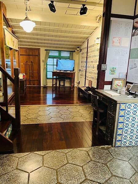 嘉義市步行路線：阿里山檜木的檜意森活村、藝術家王文志的森林之