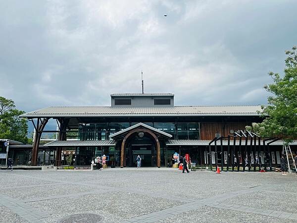 太麻里金崙一日遊:金崙小鎮慢走。LiKa咖啡廳早午餐、太麻里