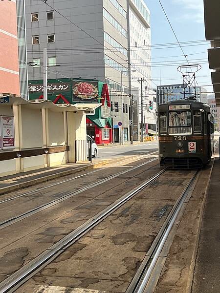 2023年北海道函館五稜郭櫻花季:熱情的盛開。推薦日本好吃的