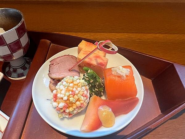 四季如畫的北海道白老町。波羅多湖畔旁的「星野。界 波羅多渡假