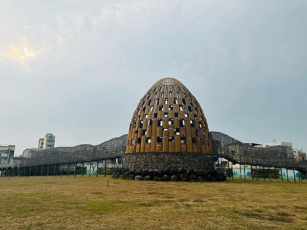 嘉義市步行路線：阿里山檜木的檜意森活村、藝術家王文志的森林之