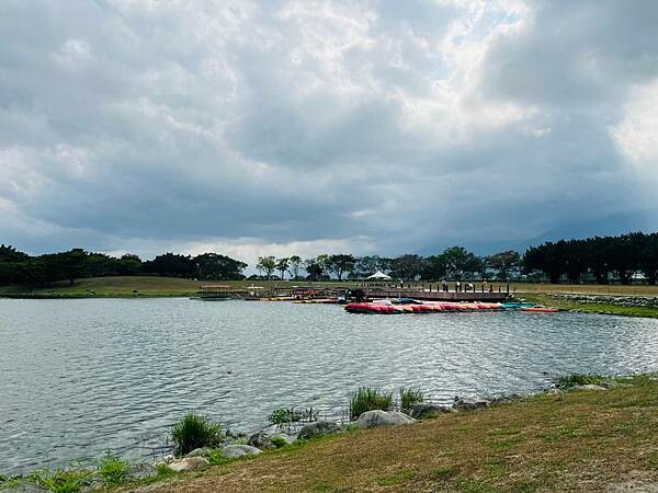 池上春季一日遊。伯朗大道一片片綠油油的稻田|台東嘉義宜蘭遊記