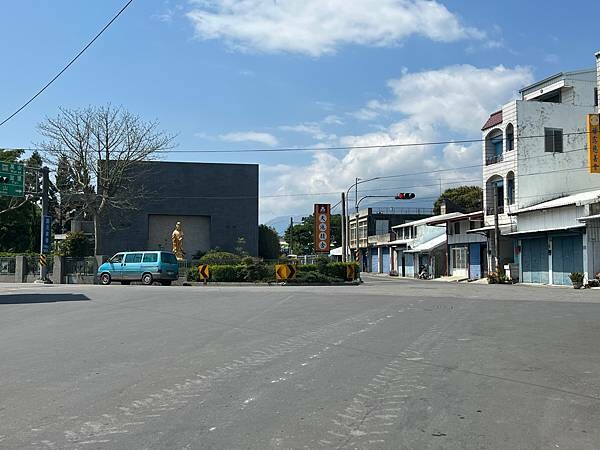 池上春季一日遊。伯朗大道一片片綠油油的稻田|台東嘉義宜蘭遊記