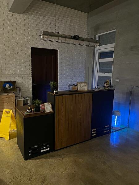 松山機場✈️台東市。入住近台東火車站工業風格十足的実舍Gen