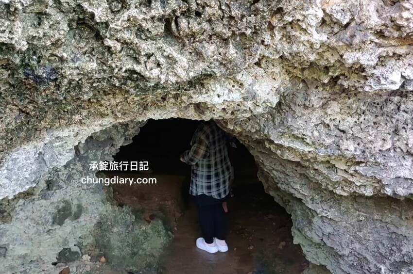 屏東x小琉球兩天一夜！入住緩慢大鵬灣民宿、山川琉璃吊橋、東港王船文化、美人洞、山豬溝、烏鬼洞｜雄獅國內旅遊行程 - 承錠旅行日記