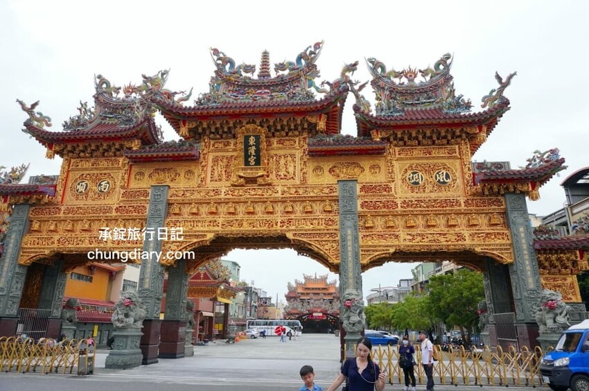 屏東x小琉球兩天一夜！入住緩慢大鵬灣民宿、山川琉璃吊橋、東港王船文化、美人洞、山豬溝、烏鬼洞｜雄獅國內旅遊行程 - 承錠旅行日記