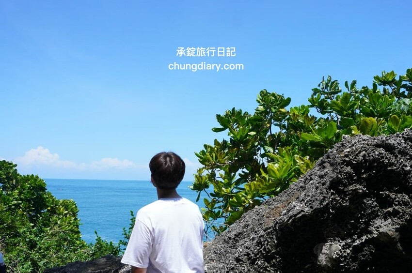 屏東x小琉球兩天一夜！入住緩慢大鵬灣民宿、山川琉璃吊橋、東港王船文化、美人洞、山豬溝、烏鬼洞｜雄獅國內旅遊行程 - 承錠旅行日記