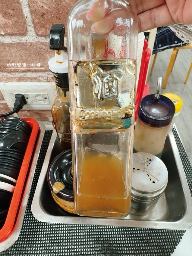 宜蘭最強豬腸冬粉【林家豬腸冬粉_礁溪店】大骨、薏仁及中藥材細