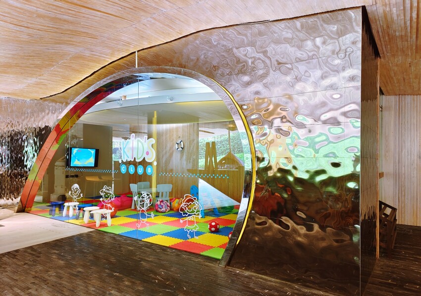 泰國芭達雅自由行  Veranda Resort Pattaya - MGallery、Somerset Pattaya 輕奢五星飯店賞日落、登上 Ocean Sky 看猛男舞團表演