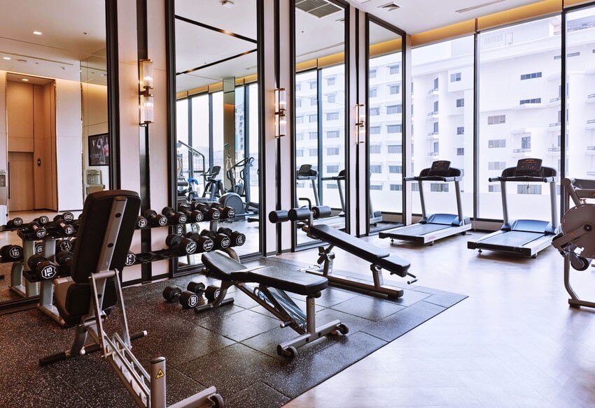 泰國芭達雅自由行  Veranda Resort Pattaya - MGallery、Somerset Pattaya 輕奢五星飯店賞日落、登上 Ocean Sky 看猛男舞團表演