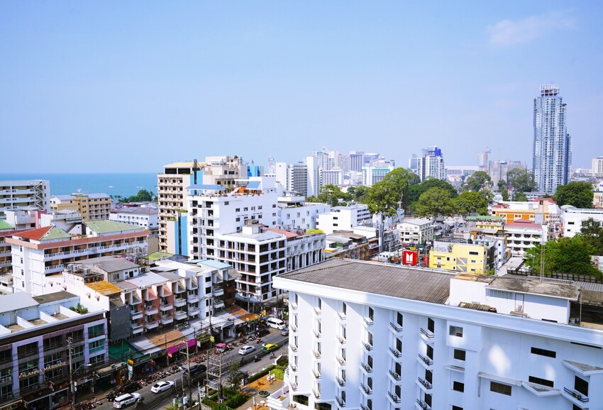 泰國芭達雅自由行  Veranda Resort Pattaya - MGallery、Somerset Pattaya 輕奢五星飯店賞日落、登上 Ocean Sky 看猛男舞團表演