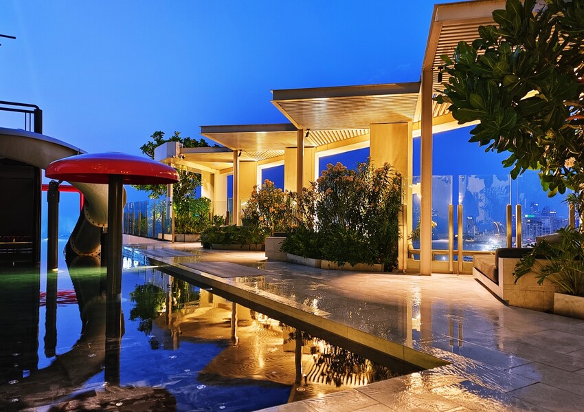 泰國芭達雅自由行  Veranda Resort Pattaya - MGallery、Somerset Pattaya 輕奢五星飯店賞日落、登上 Ocean Sky 看猛男舞團表演