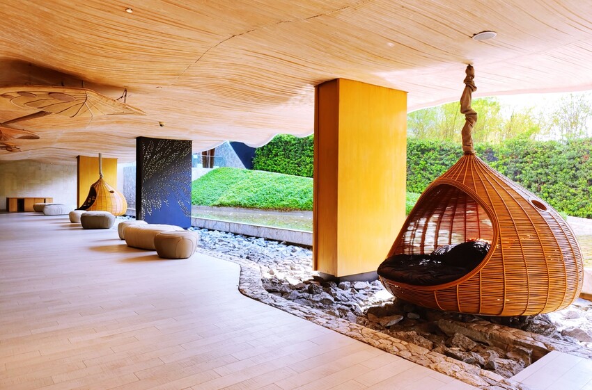 泰國芭達雅自由行  Veranda Resort Pattaya - MGallery、Somerset Pattaya 輕奢五星飯店賞日落、登上 Ocean Sky 看猛男舞團表演