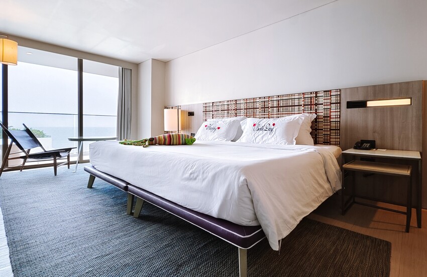 泰國芭達雅自由行  Veranda Resort Pattaya - MGallery、Somerset Pattaya 輕奢五星飯店賞日落、登上 Ocean Sky 看猛男舞團表演