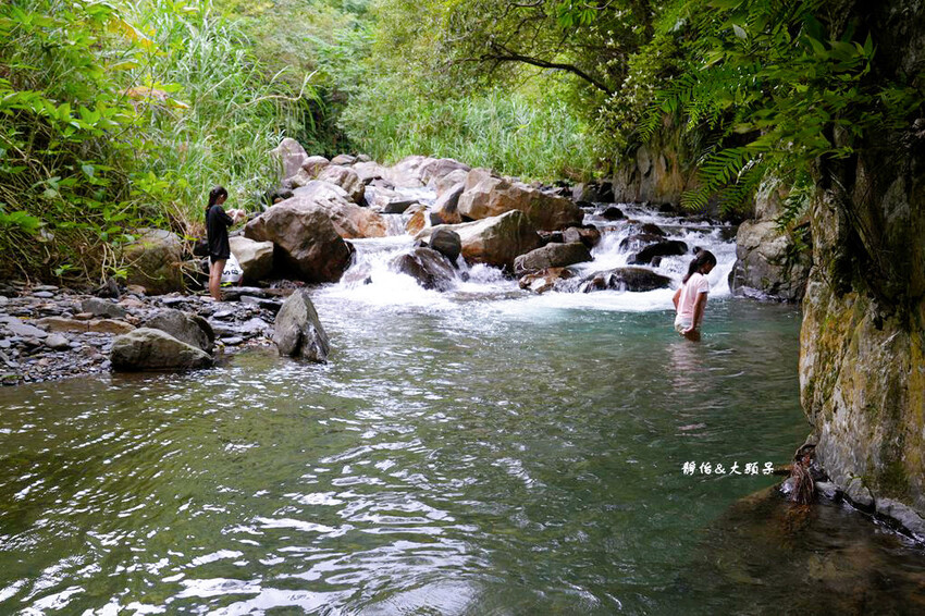 宜蘭溪邊玩水撈魚「圳頭鴛鴦溪」,員山隱藏版溪邊烤肉、親子玩水