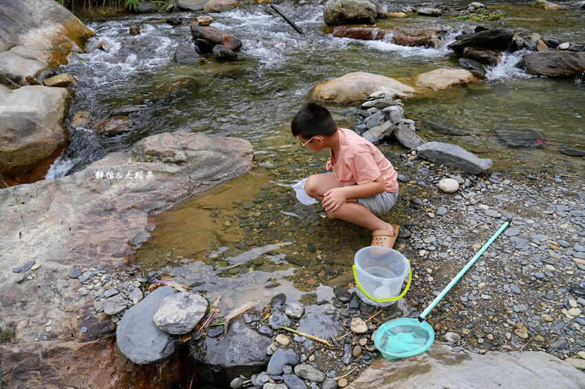 宜蘭溪邊玩水撈魚「圳頭鴛鴦溪」,員山隱藏版溪邊烤肉、親子玩水