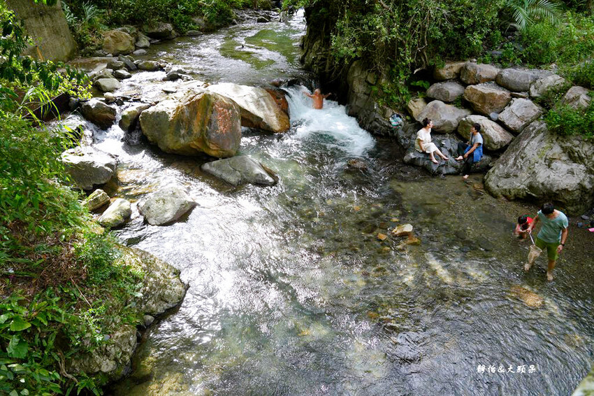 宜蘭溪邊玩水撈魚「圳頭鴛鴦溪」,員山隱藏版溪邊烤肉、親子玩水