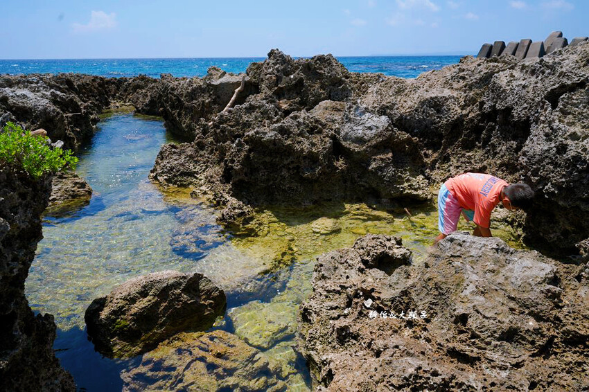 好像到沖繩「國境最南鼻頭漁港」,鄰近鵝鑾鼻公園,墾丁超清澈小 好像到沖繩「國境最南鼻頭漁港」,鄰近鵝鑾鼻公園,墾丁超清澈小