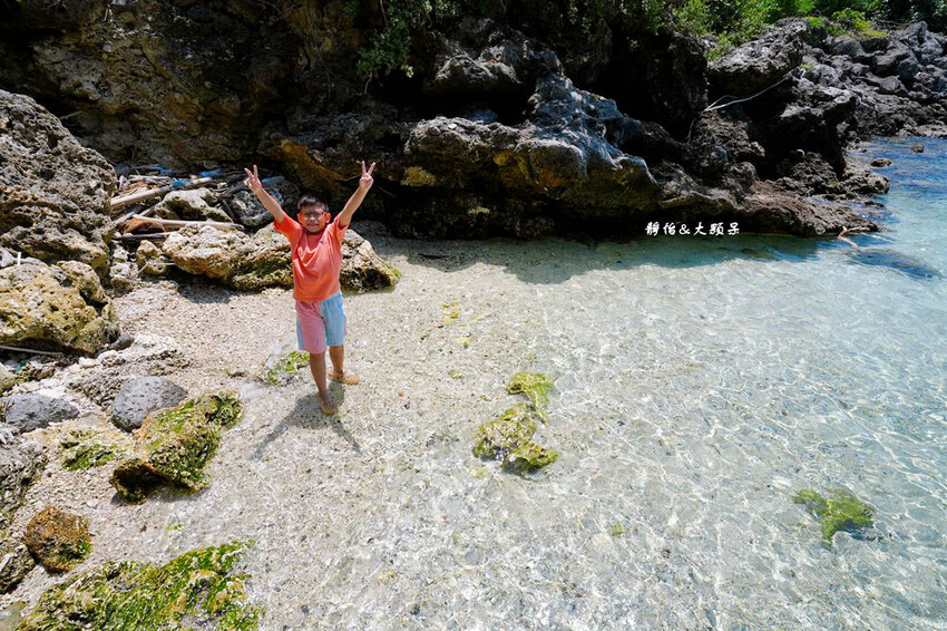 好像到沖繩「國境最南鼻頭漁港」,鄰近鵝鑾鼻公園,墾丁超清澈小 好像到沖繩「國境最南鼻頭漁港」,鄰近鵝鑾鼻公園,墾丁超清澈小