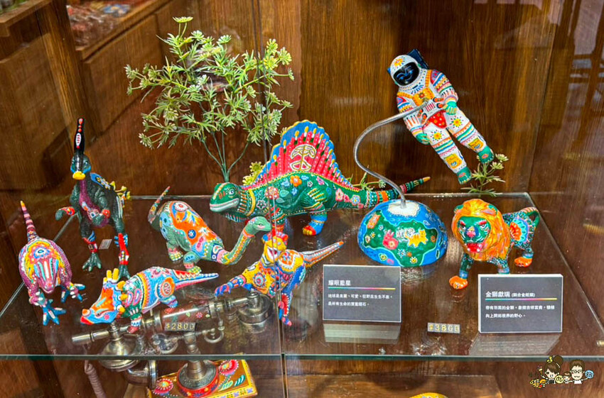 解開彩虹密碼的網紅打卡熱點 彩虹文創 台中草悟道店，獨家彩虹村商品、童趣歡樂打卡點、可休憩喝咖啡吃冰、台中伴手禮 - 跟著尼力吃喝玩樂＆親子生活