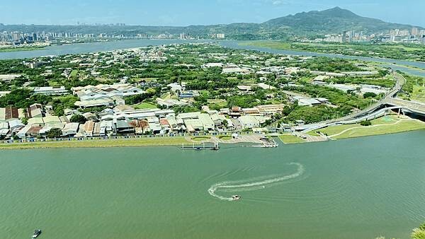 IMG_1541 (1).jpg IMG_1541 (1).jpg