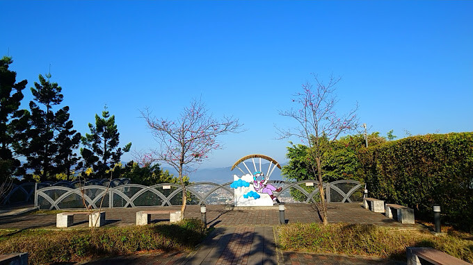 南投縣埔里鎮南投埔里景點｜虎頭山觀景平台,免費看埔里百萬夜景的飛行場地
