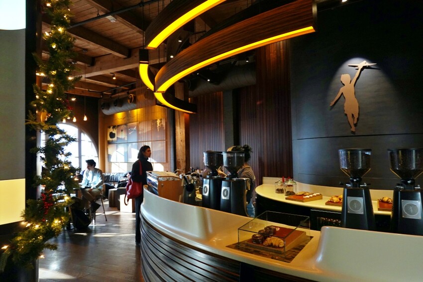 美國【西雅圖】Storyville Coffee Pike Place，喝咖啡送馬克杯，大樓裡的隱藏版咖啡廳