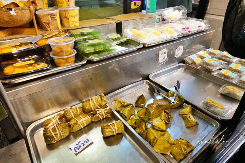 泰國【曼谷】Thong Lor 站｜Mae Varee 芒果糯米飯，香甜芒果熱熱椰漿，曼谷最愛芒果糯米飯沒有之一！